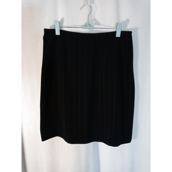 Kasper Classics Petite Black With White Pinstripes Pencil Skirt Knee Size 10P - Picture 1 of 12